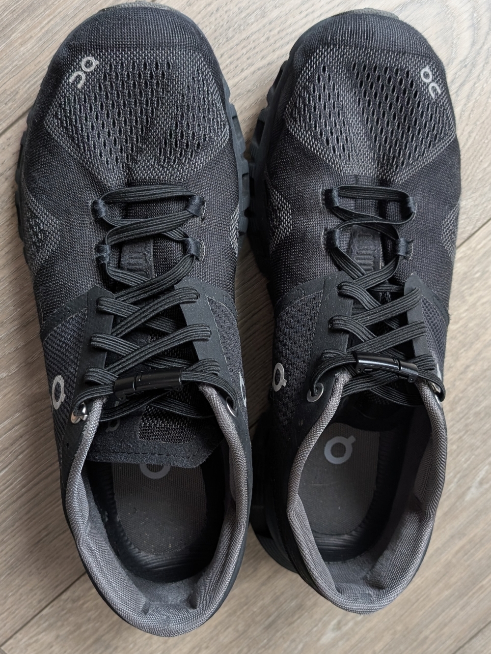 On Cloud Mesh Running Sneakers